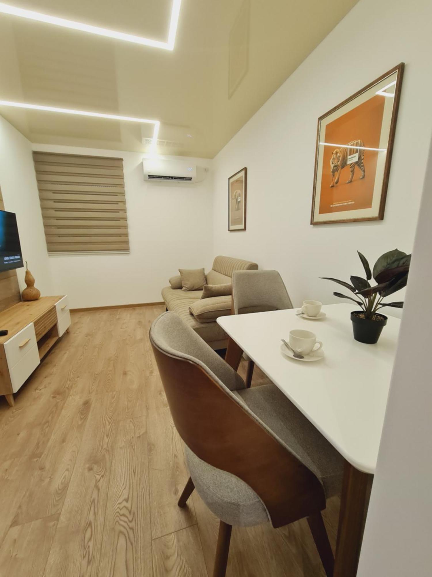Airport Molko Apartments Surcin ภายนอก รูปภาพ